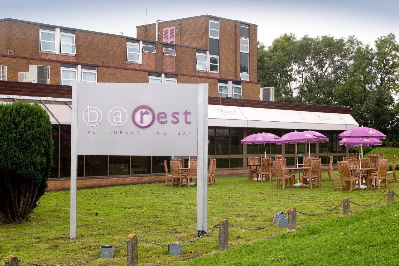 Hotel Premier - M6 Junction 44 3*